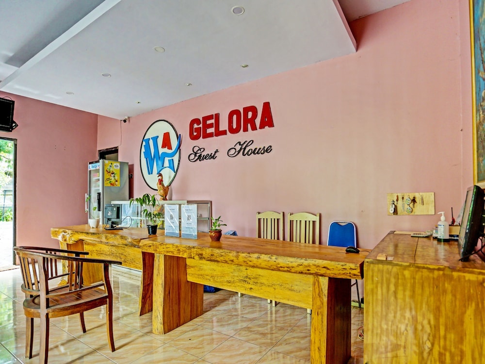 OYO 1415 Gelora Guest House view 5