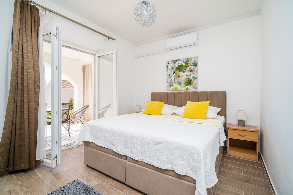 Apartments Sandito