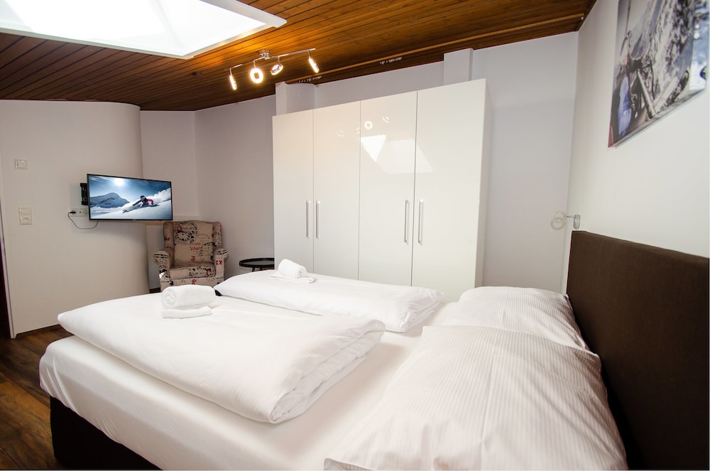 Penthouse 81 Kaprun view 4