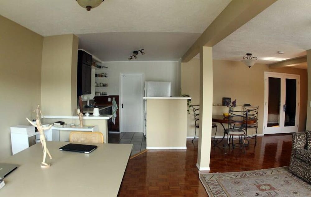 Leigh Lani Guest House