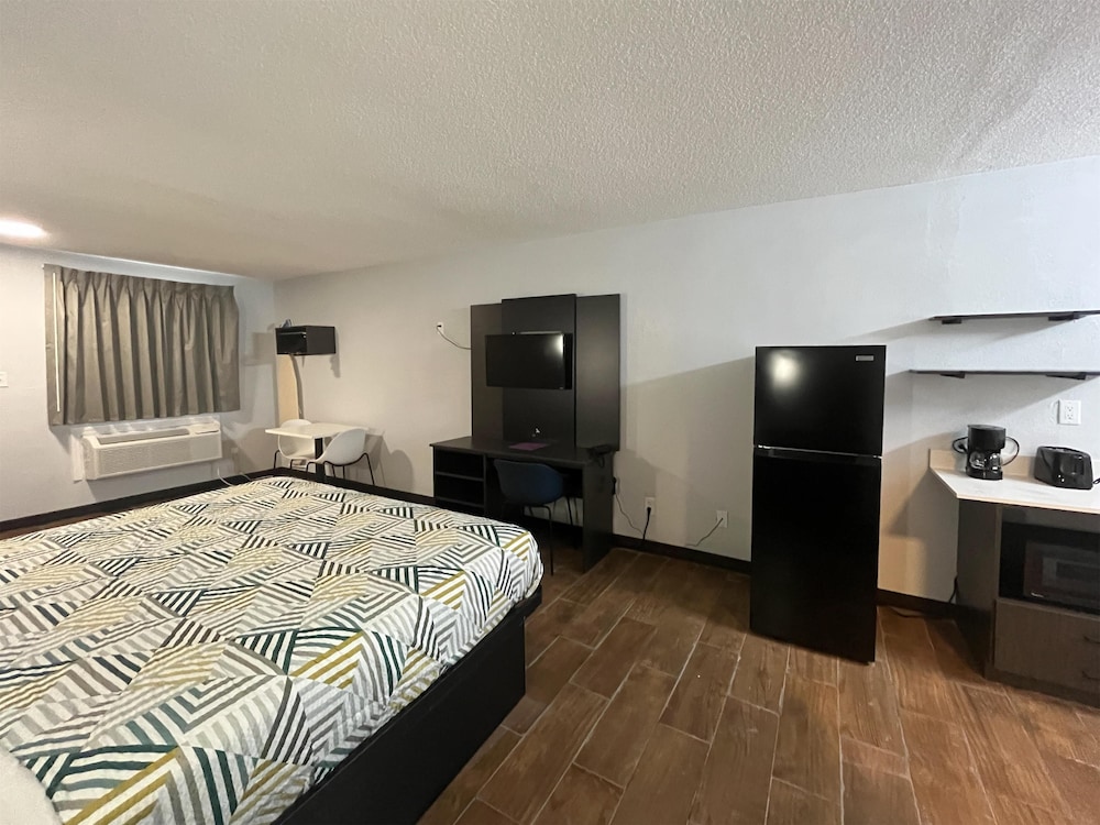 Studio 6 Suites Hurricane, Wv