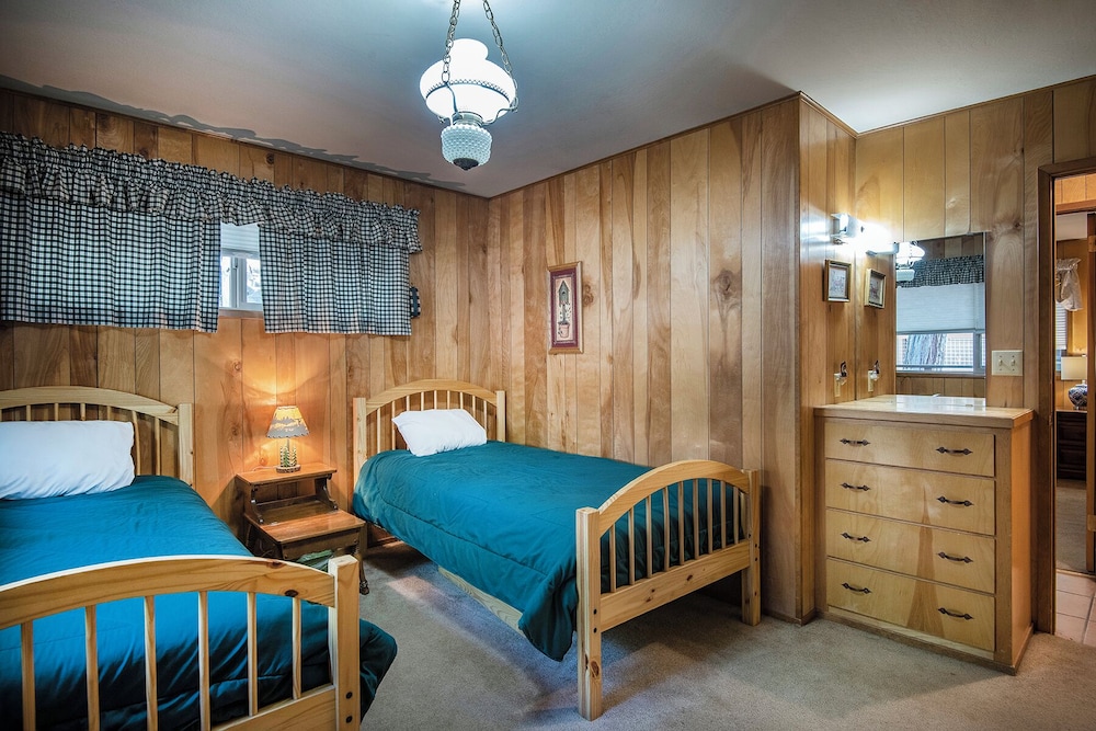 Yosemite Retreat in the Meadows