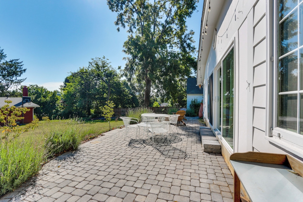 Walkable Location: Historic Home in Charles Town!