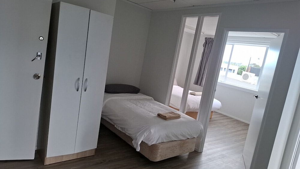 2 Double 5 Single 2 Sofa Beds Suite 1