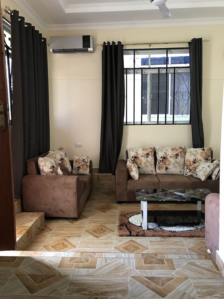 Chibuba Airport Accomodation