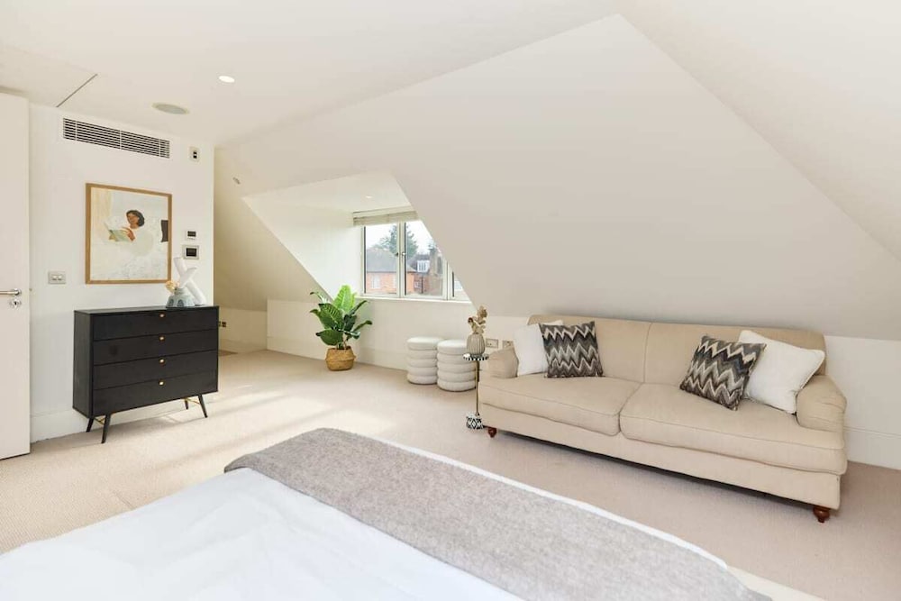 The Hampstead Garden Hideaway - 5bdr Home With Pool and Garden