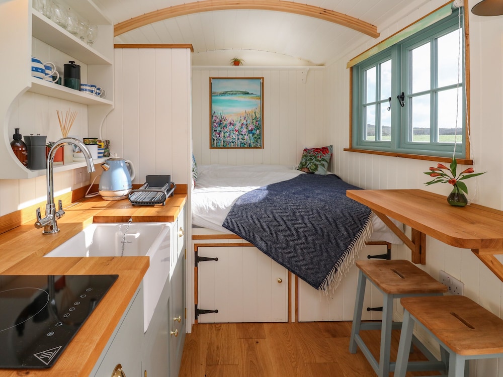 Lower Trewern Shepherds Hut