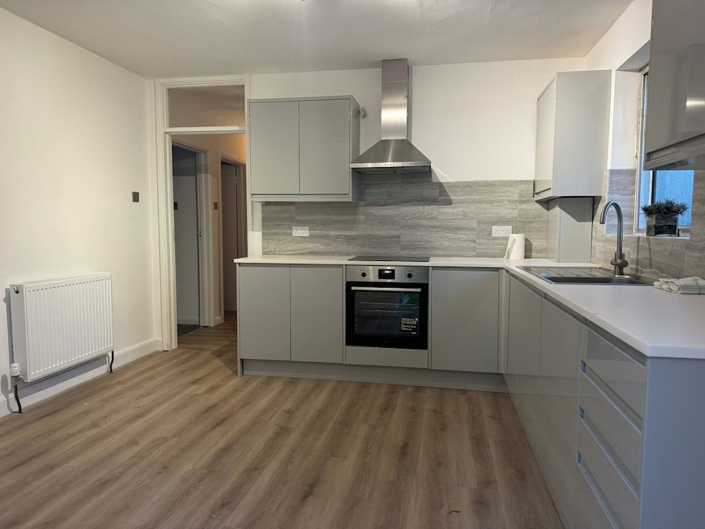 Riverside Retreat in Staines-upon-thames