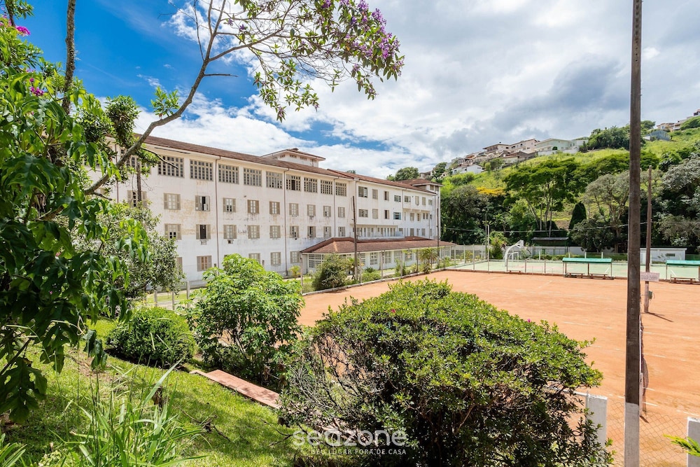 Beautiful Condominium With Leisure in Pocos de Caldas - QUI