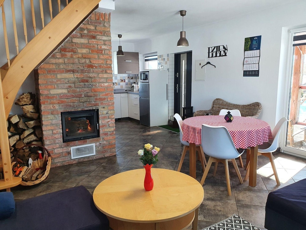 Comfortable Holiday Home, Private Garden, Sauna