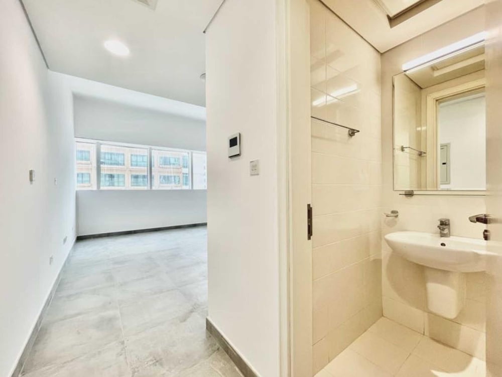 Cozy 1 BHK Apartment in Palette Tower in Tourist Club Area