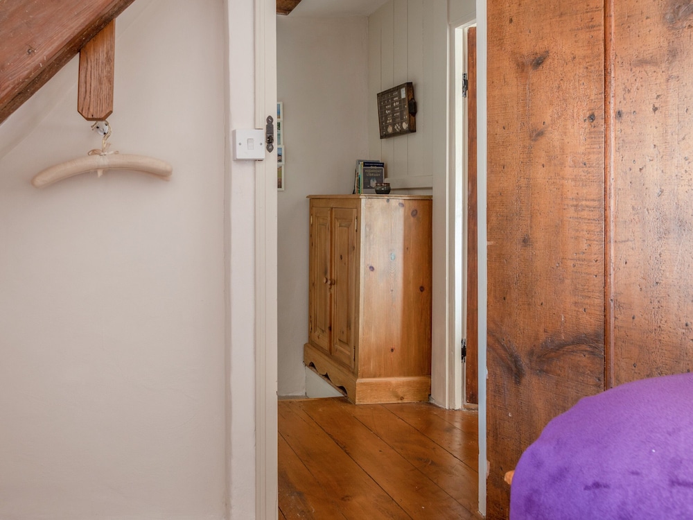 End Cottage