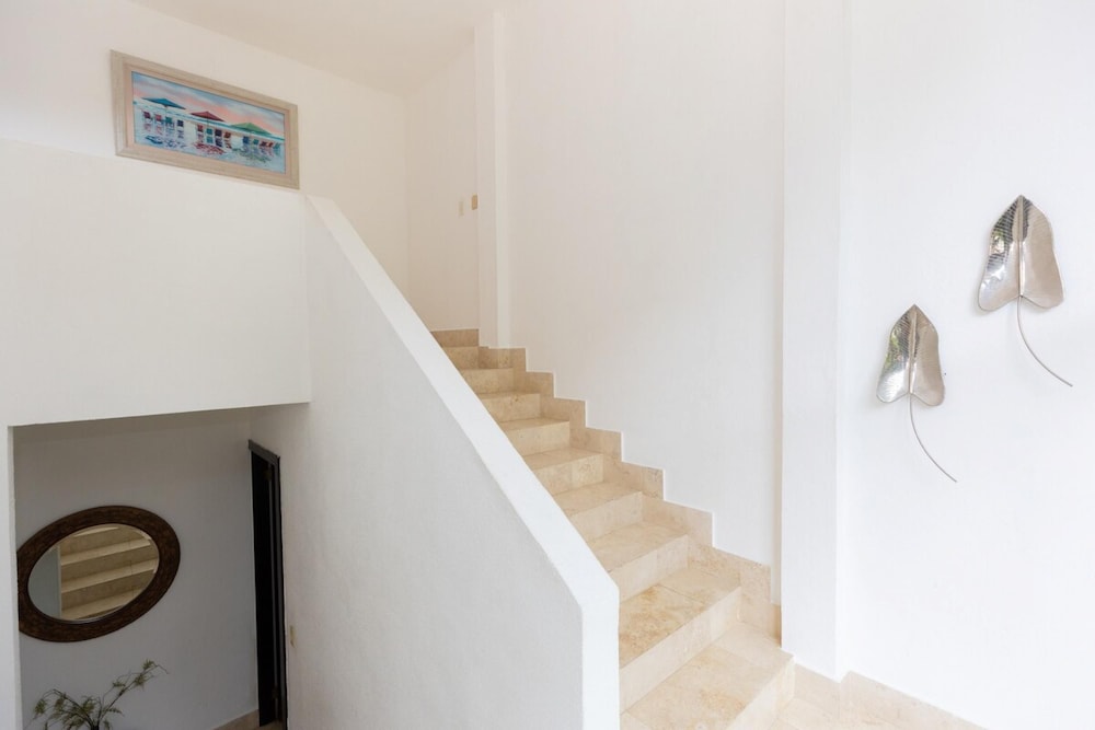 Villa Encanto by Acomodo