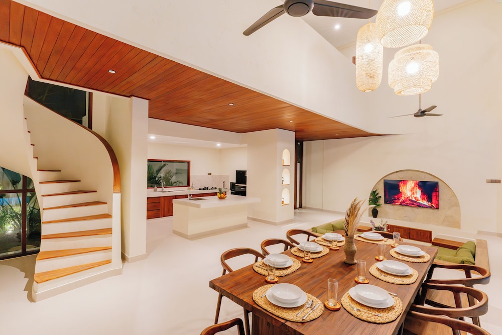 Luxury Noah Villa