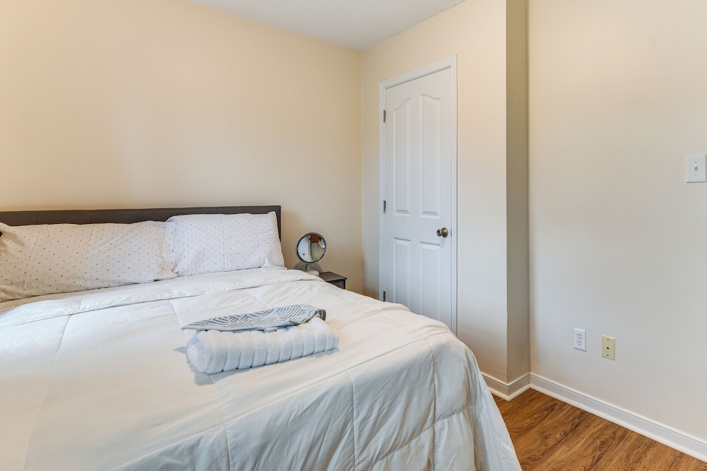 Classic Colonial Home w/ Private Yard in Richmond!