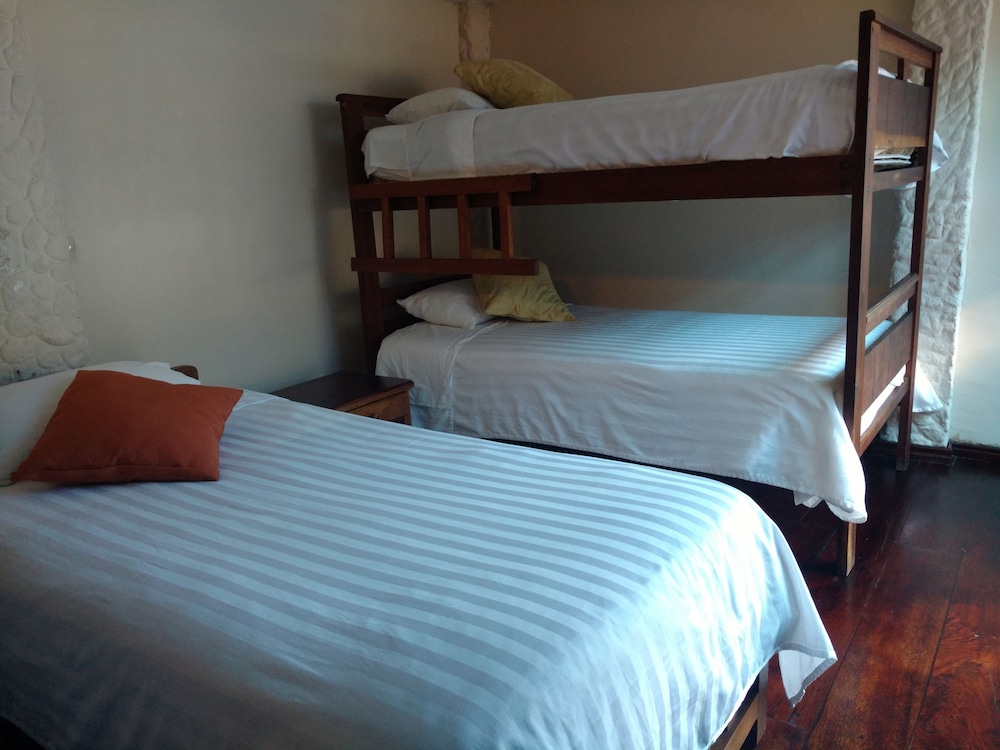 Erupcion Backpackers Hostel