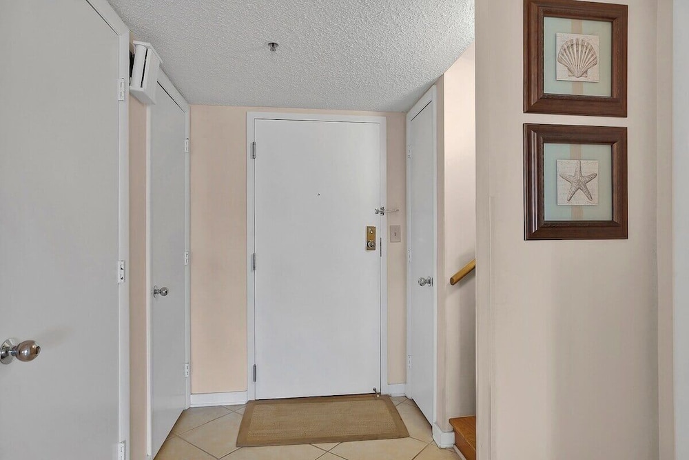 North Hampton 124 2 Bedroom Condo