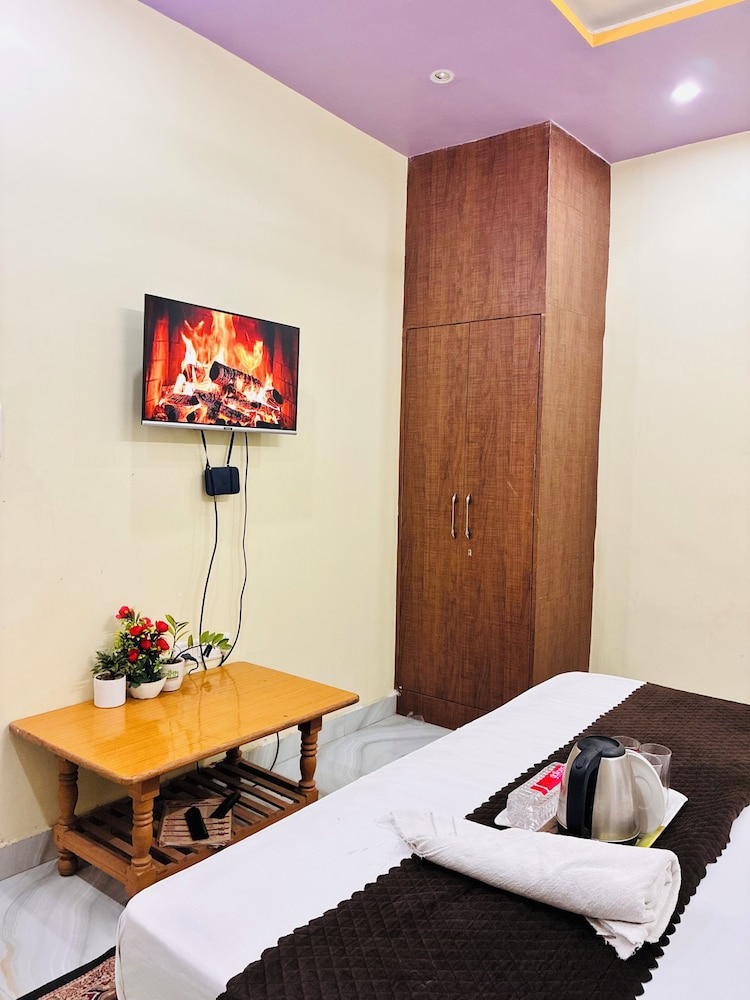 Shivanya guest house