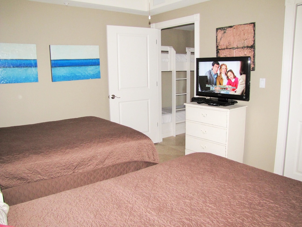 Majestic Sun Condos by Crystal Waters