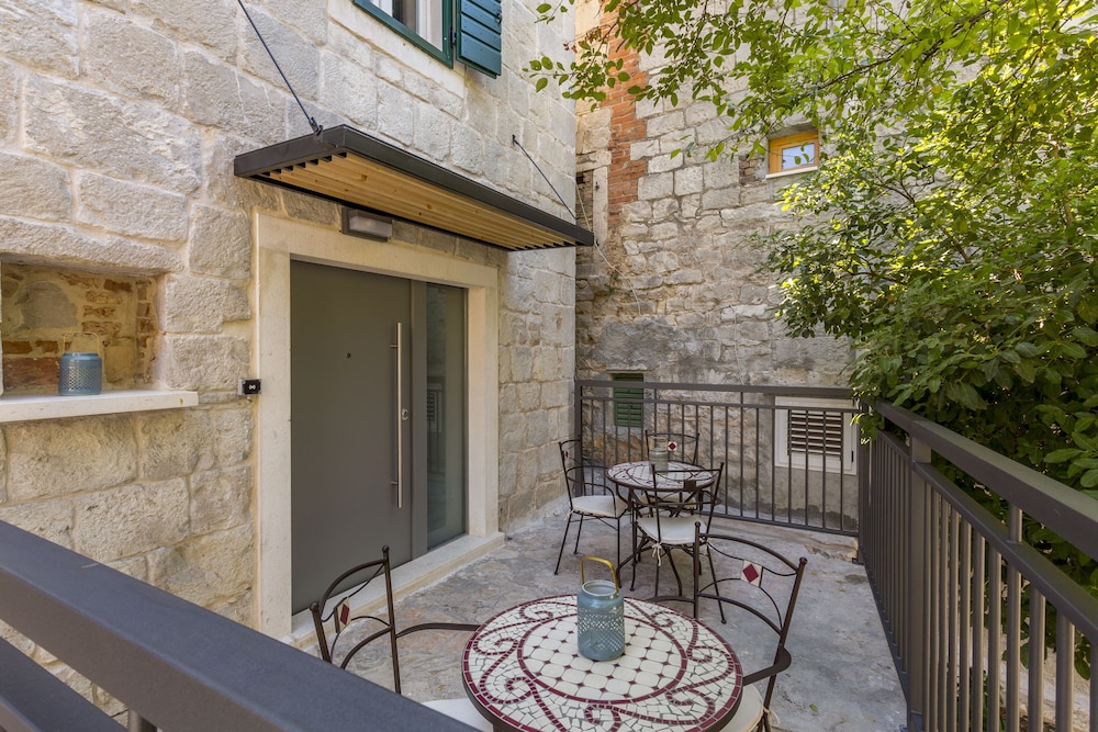 Luxury Rooms Miara in City Centre