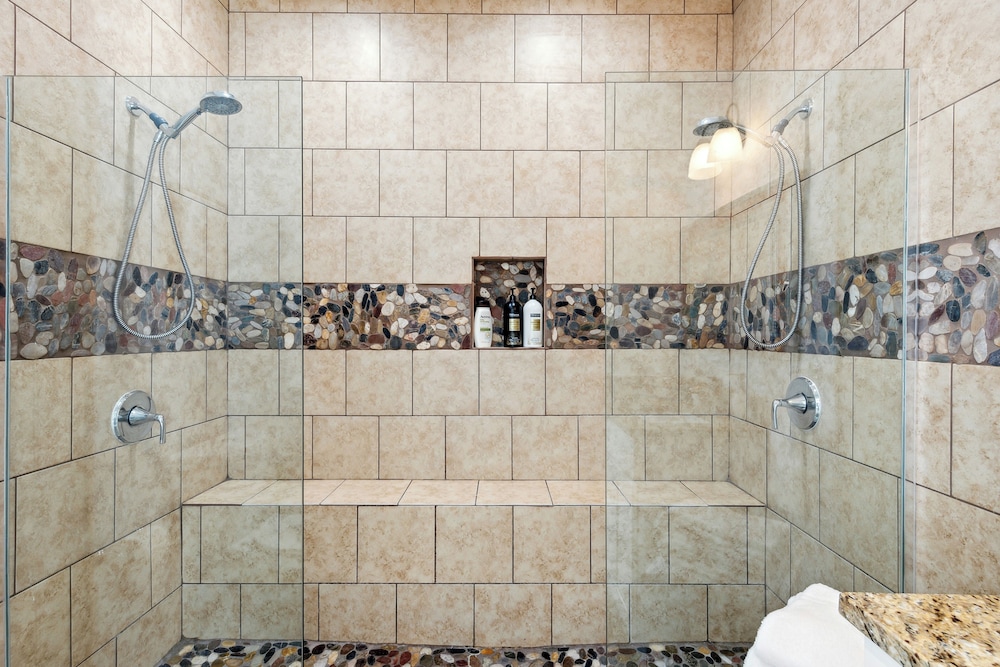 Walk to Alamodome! Stylish Home w/ Private Parking