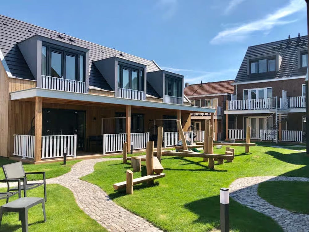 Beautiful Lodge Located in Center of Zoutelande