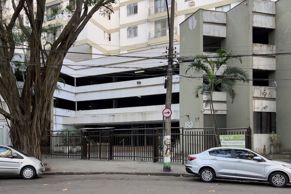 Charming 9 Minutes From Botafogo Beach Mrf1307
