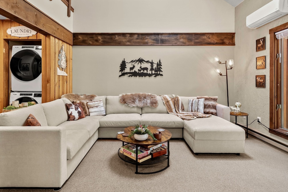 Doe s Delight by Avantstay Peaceful Lake Retreat