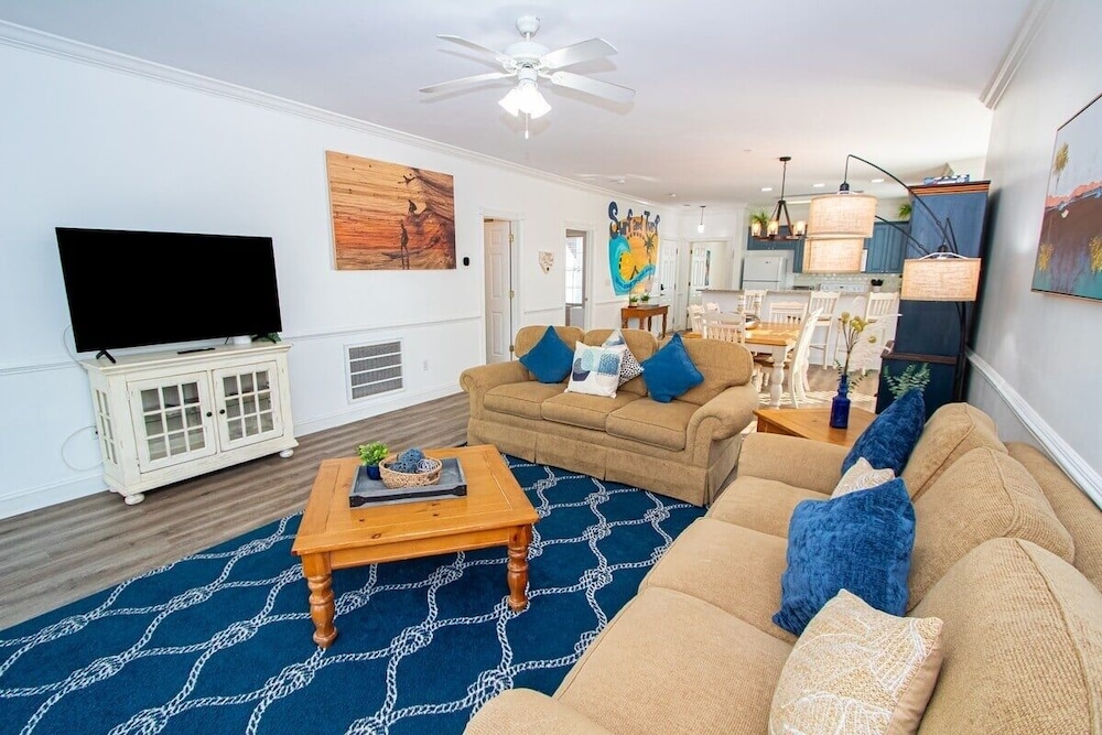 Magnolia Pointe Magnolia Lake 4827-301 3 Bedroom Condo