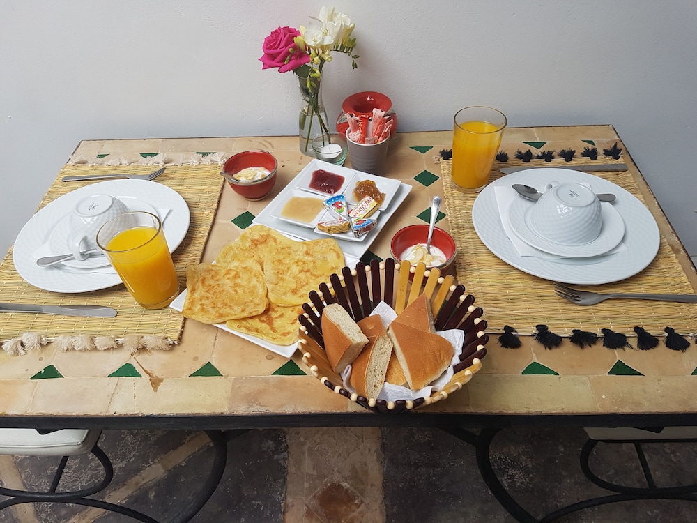 Riad Essaada