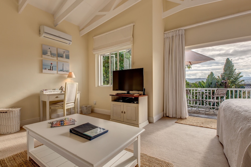 Amanzi Island Boutique Hotel