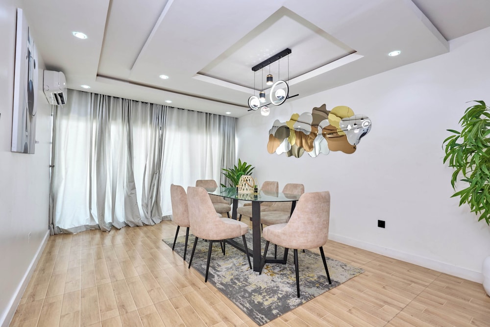 TOP LOFT 3 BED PENTHOUSE APARTMENT