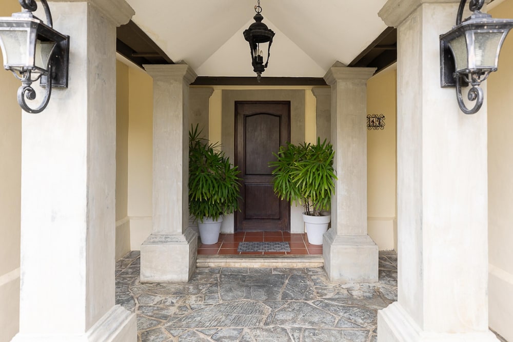 Casa Portales by Acomodo Buenaventura