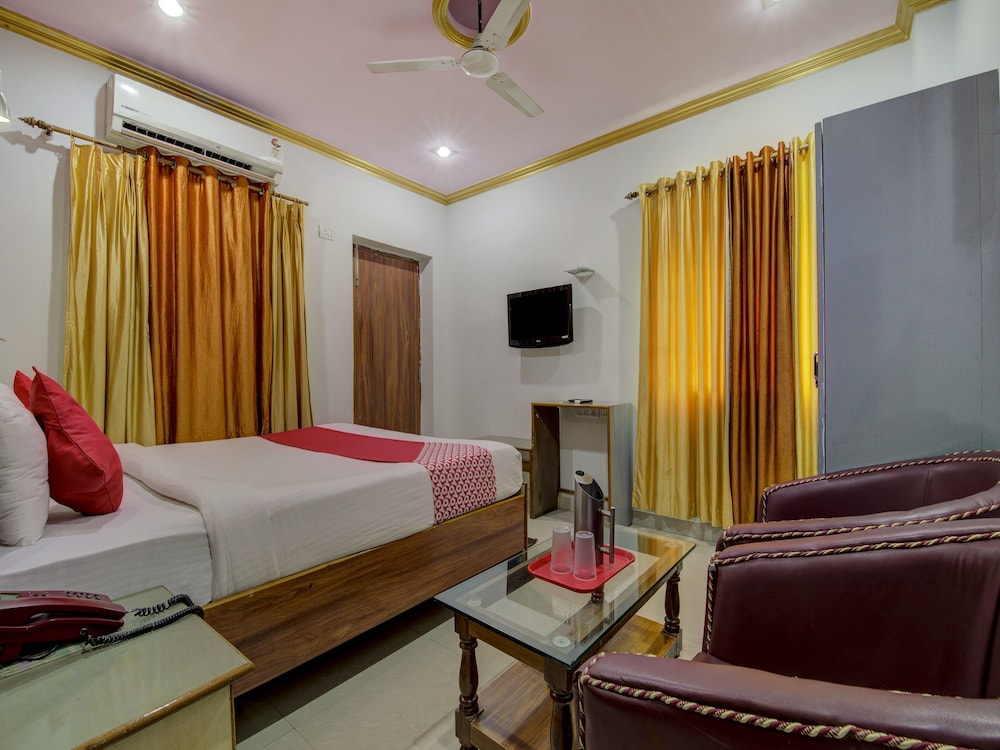 OYO 4275 Hotel Sunraj Residency - Property Image 12