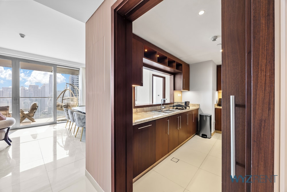 Prestigious 3.5 BR in Boulevard