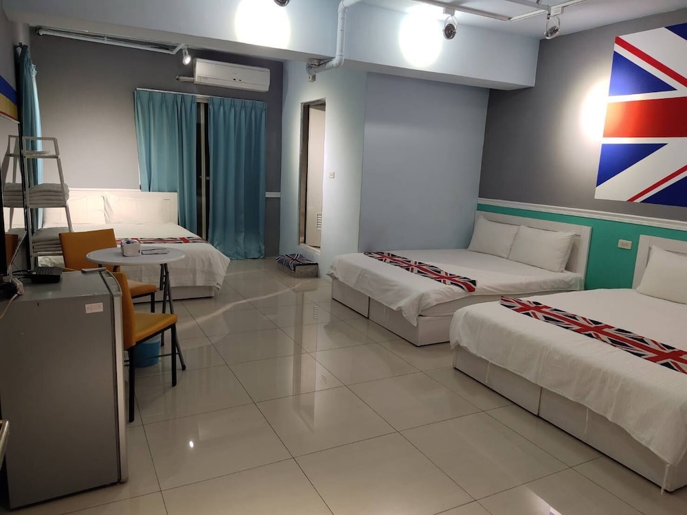 I Hi Hotel