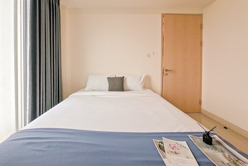 Modern Minimalist Look 1Br Apartment At Tree Park City Bsd