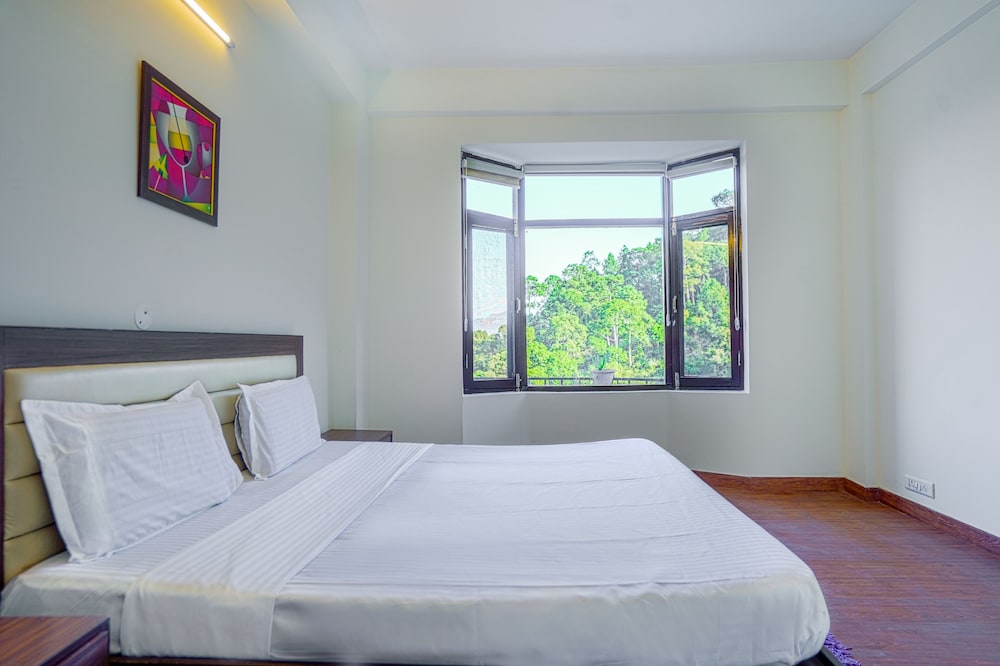 Kia Kasauli Chalet 3 BHK by Dumnu Homes view 5