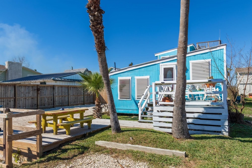 Blue Ivy - 3BR in the Heart of Downtown Port A view 5