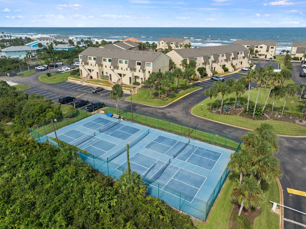 Oceanfront Pool Tennis BBQ Patio Free Parking