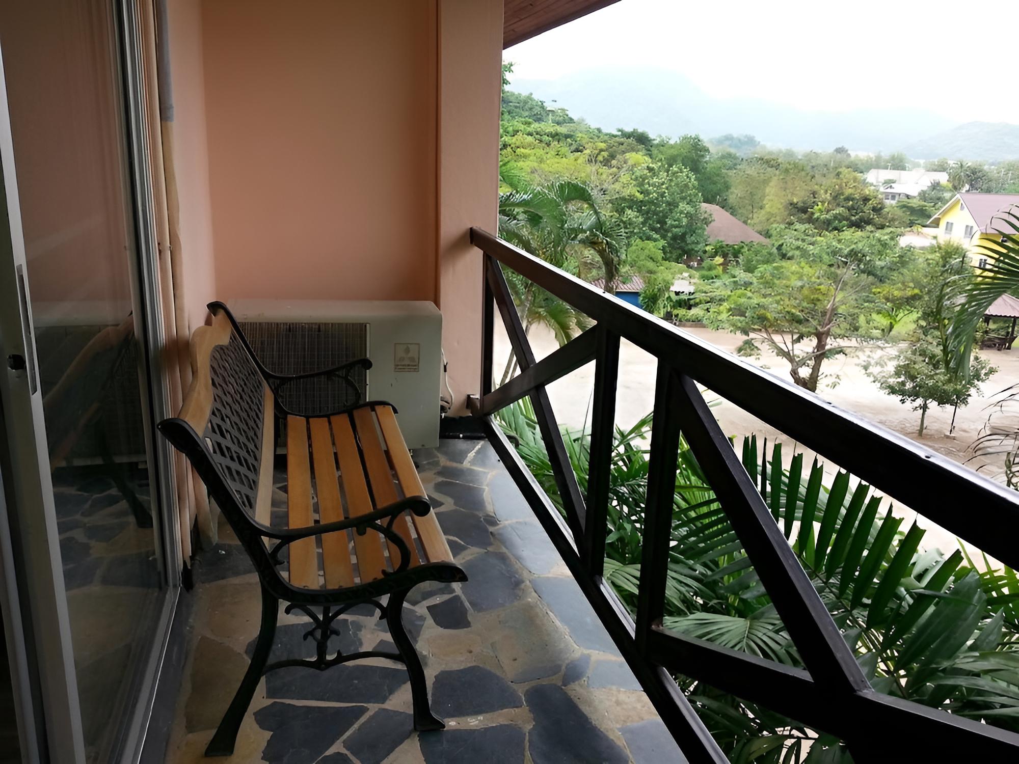 Khao Yai Wanalee Hotel & Resort