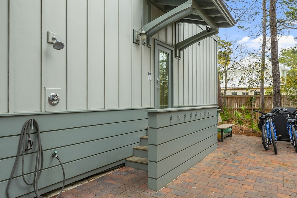Magnolia Cottages by the Sea by Panhandle Getaways
