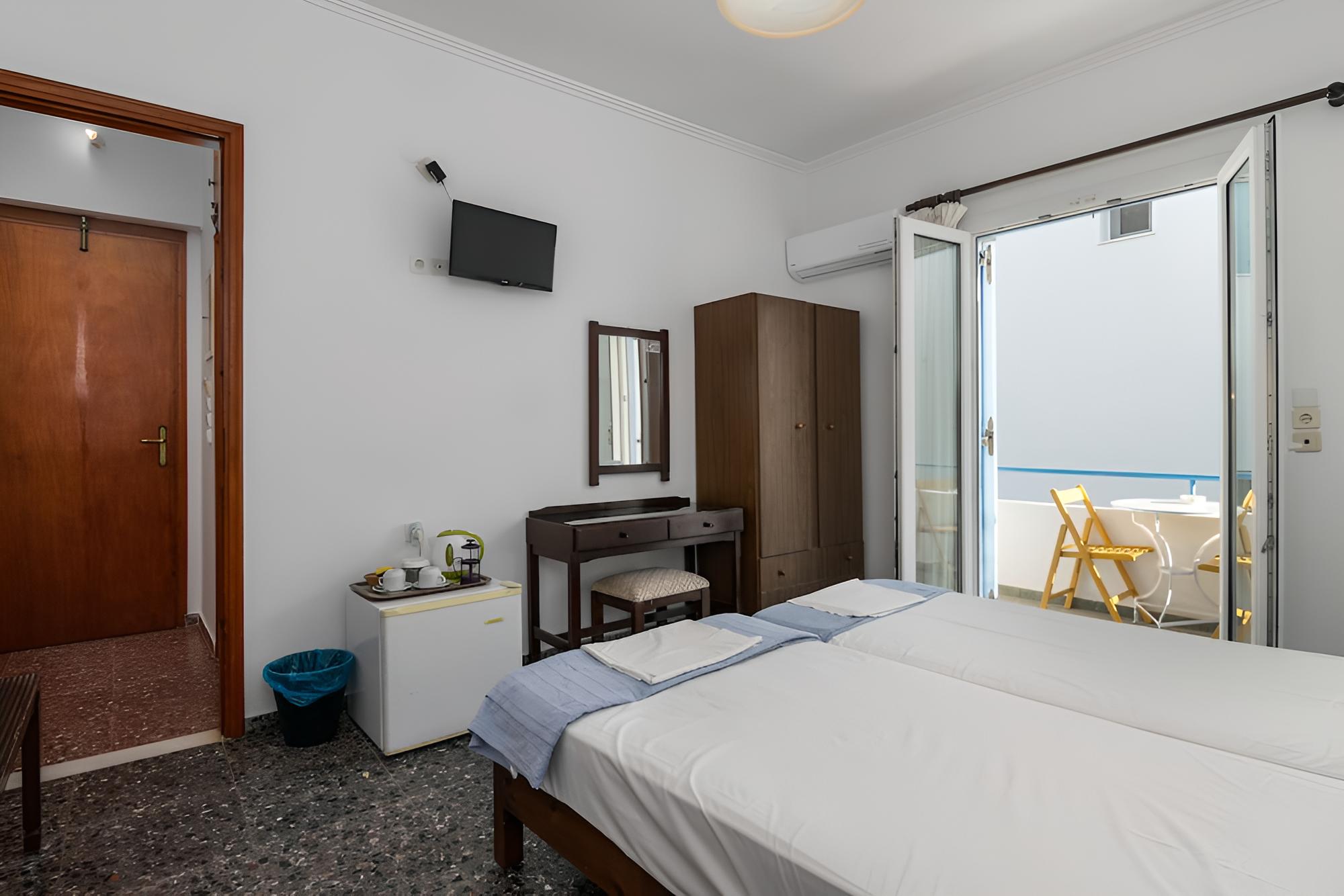 Tilemachos Rooms & Studios