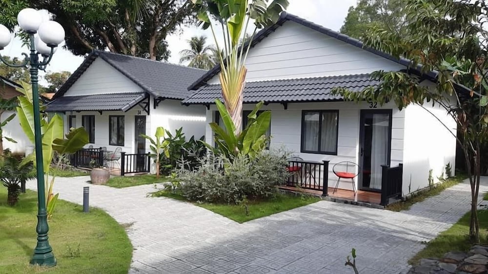 Rum Bungalow Resort Phu Quoc