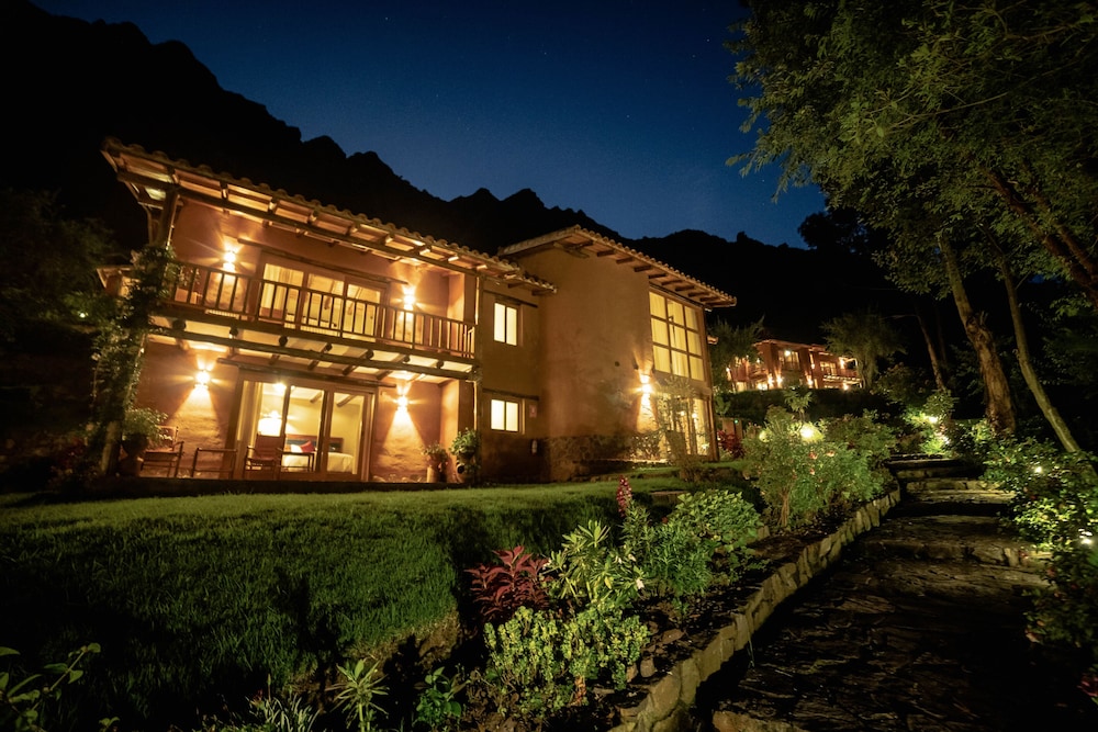 Sacred Dreams Lodge
