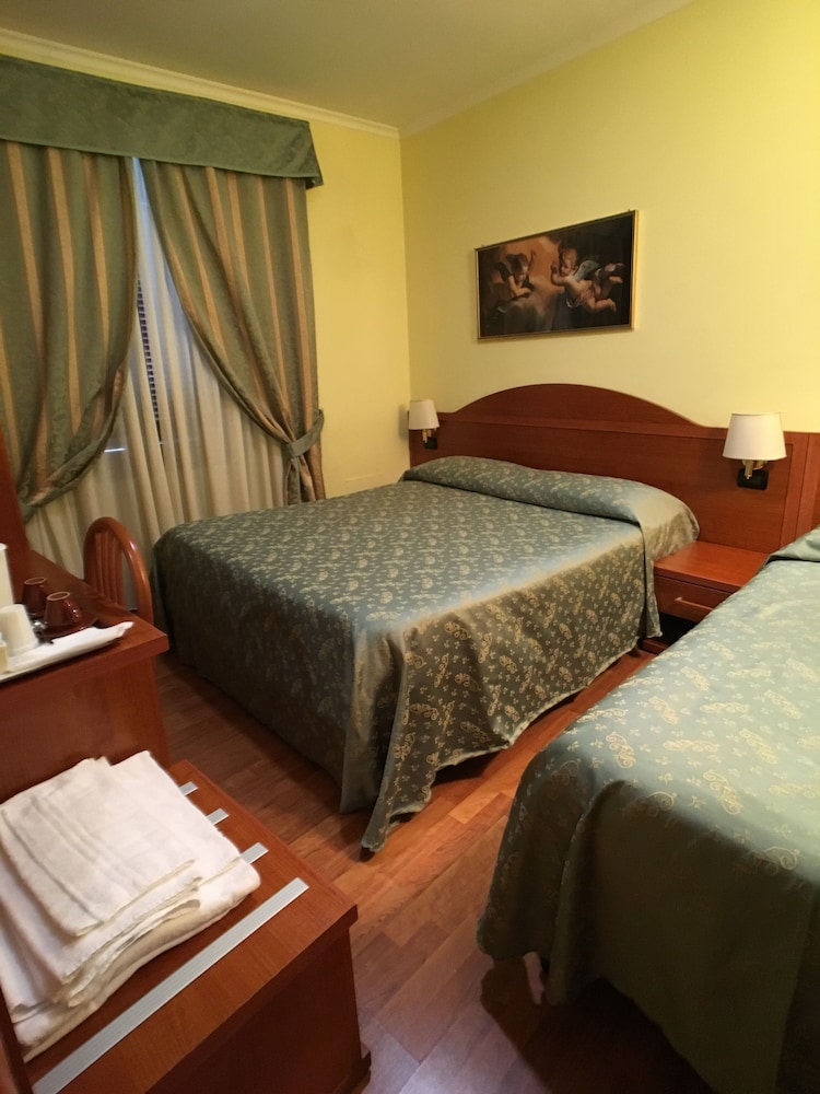 Saint Peter Inn