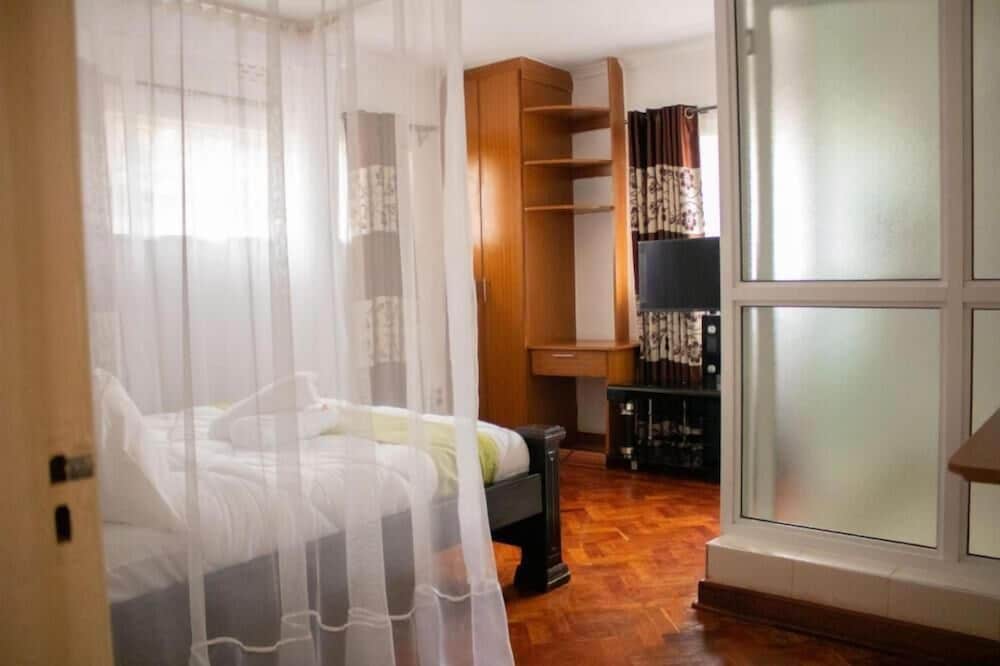 Celio Jardine Lavington view 4