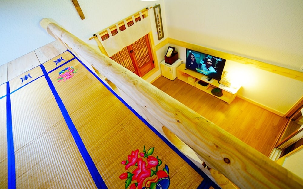 Photo 24