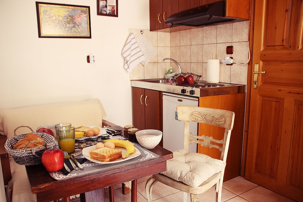 Aristotelis Traditional Guest House photo 2