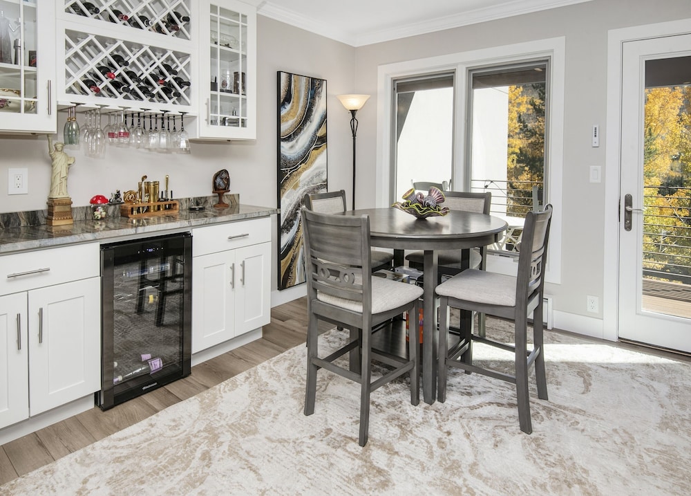 Capstone 5 4 Bedroom Townhouse